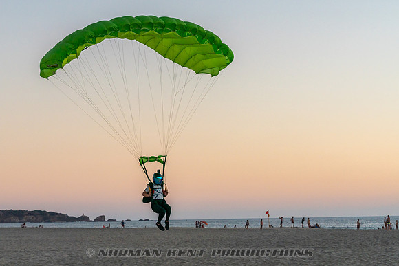 NKP-New Years Beach Boogie 2021-22 - by Caroline Layne-NKP00283