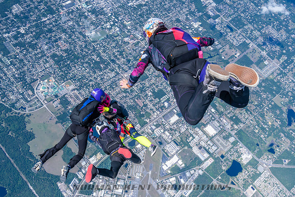 NKP-SIS-Sisters In Skydiving-Deland -NKP00708
