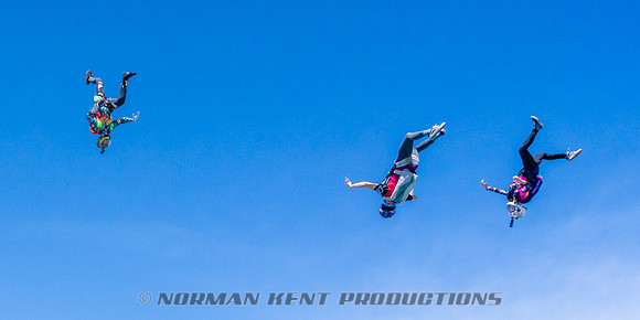 NKP-SIS-Sisters In Skydiving-Deland -NKP00804