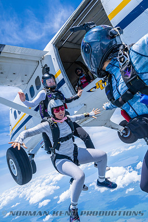 NKP-SIS-Sisters In Skydiving-Deland -NKP00853