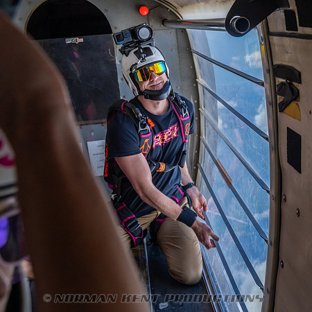NKP-SIS-Sisters In Skydiving-Deland -NKP00904