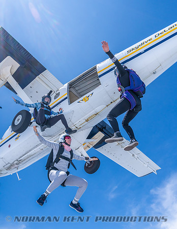 NKP-SIS-Sisters In Skydiving-Deland -NKP00929