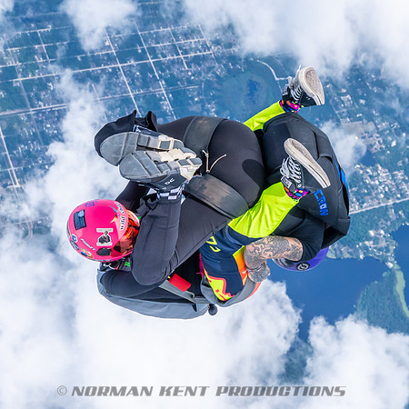 NKP-SIS-Sisters In Skydiving-Deland -NKP01006