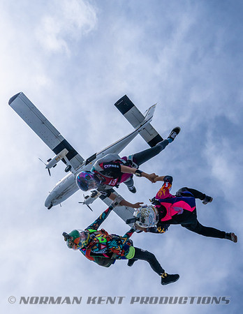 NKP-SIS-Sisters In Skydiving-Deland -NKP01019