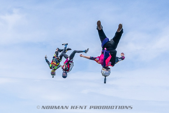 NKP-SIS-Sisters In Skydiving-Deland -NKP01045