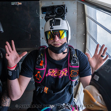 NKP-SIS-Sisters In Skydiving-Deland -NKP01073