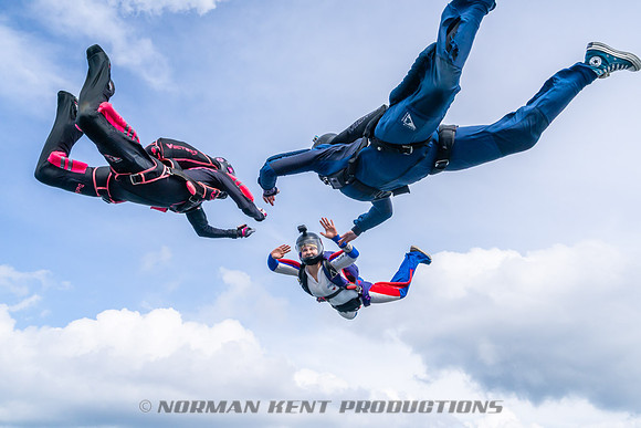 NKP-SIS-Sisters In Skydiving-Deland -NKP01126