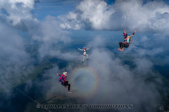 NKP-SIS-Sisters In Skydiving-Deland -NKP01179