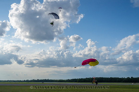 NKP-SIS-Sisters In Skydiving-Deland -NKP01245