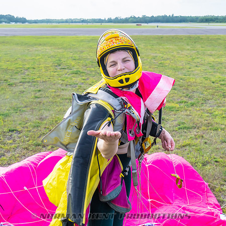 NKP-SIS-Sisters In Skydiving-Deland -NKP01252