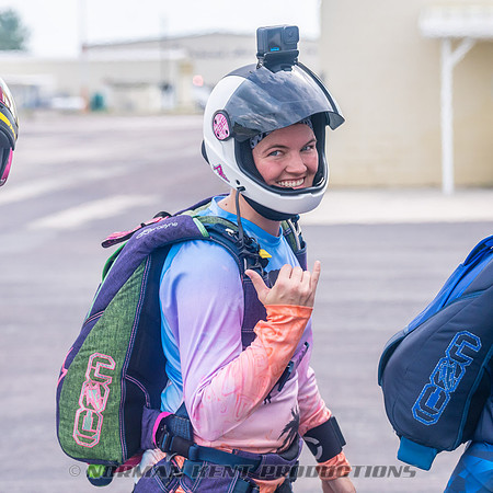 NKP-SIS-Sisters In Skydiving-Deland -NKP07980