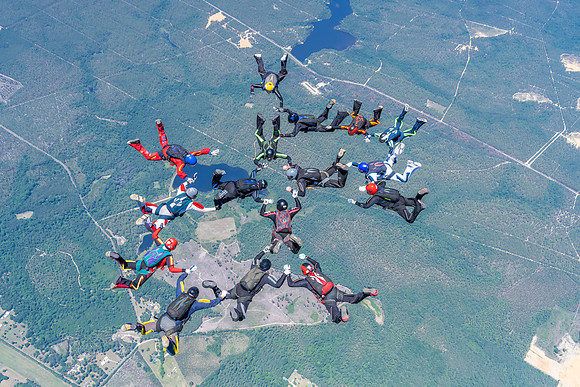 2026-06 Heroes Skydiving 2026-NKP05077