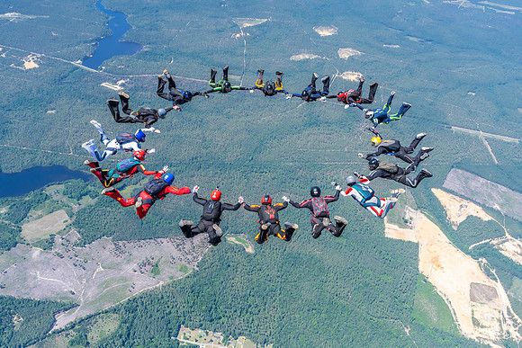 2026-06 Heroes Skydiving 2026-NKP05178