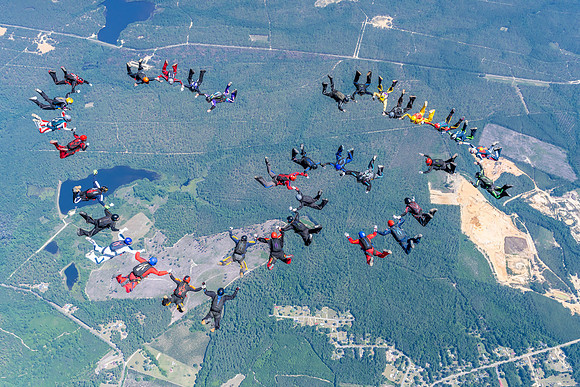 2026-06 Heroes Skydiving 2026-NKP05439