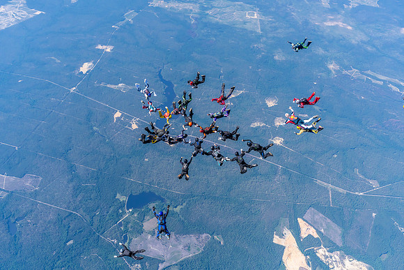 2026-06 Heroes Skydiving 2026-NKP05688
