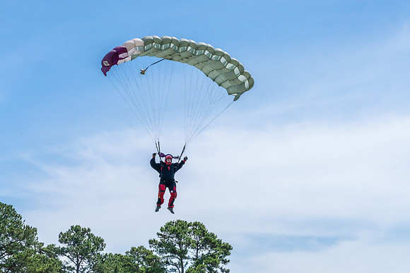2026-06 Heroes Skydiving 2026-NKP06019