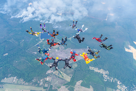 2026-06 Heroes Skydiving 2026-NKP06079