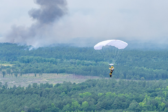 2026-06 Heroes Skydiving 2026-NKP06202