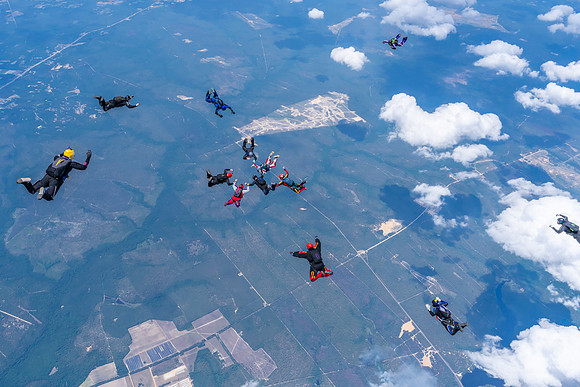 2026-06 Heroes Skydiving 2026-NKP06602