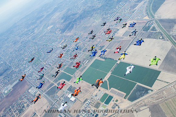 0022--NKP-Wingsuit Record 2015-8739