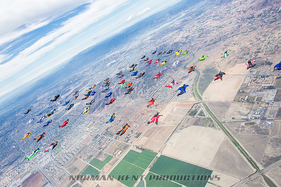 0067--NKP-Wingsuit Record 2015-9406