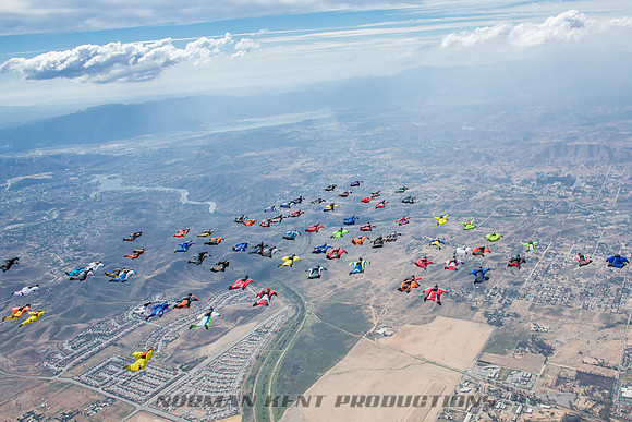 0072--NKP-Wingsuit Record 2015-9605
