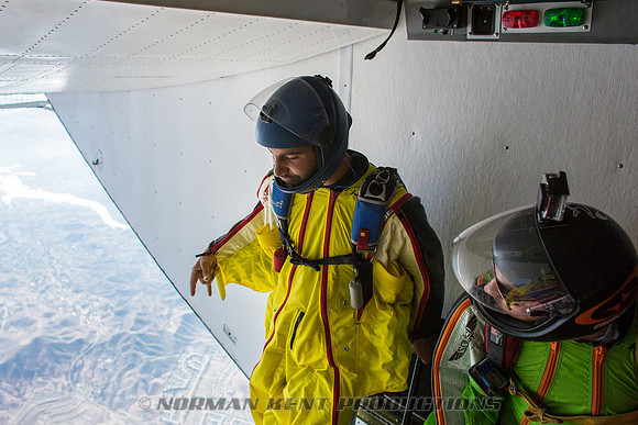 0075--NKP-Wingsuit Record 2015-9662