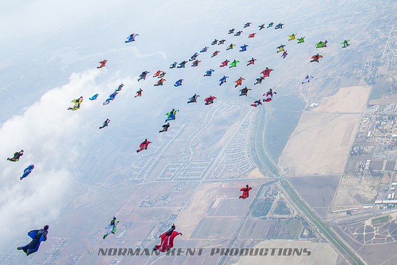0083--NKP-Wingsuit Record 2015-9727