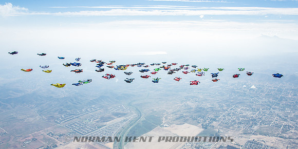 0088--NKP-Wingsuit Record 2015-9791