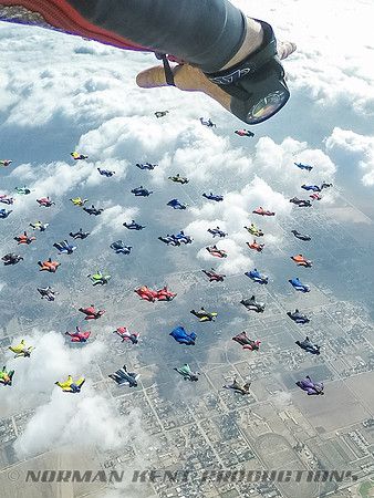 0094--NKP-Wingsuit Record 2015-0012759