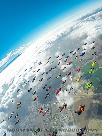 0097--NKP-Wingsuit Record 2015-0012768