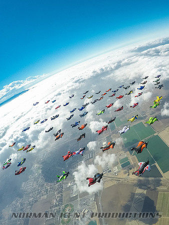 0098--NKP-Wingsuit Record 2015-0012769
