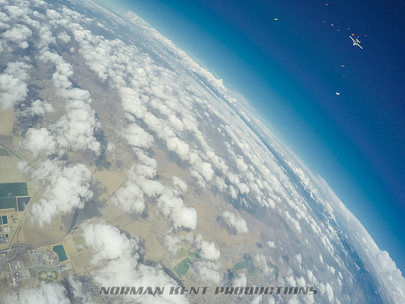 0107--NKP-Wingsuit Record 2015-0033079