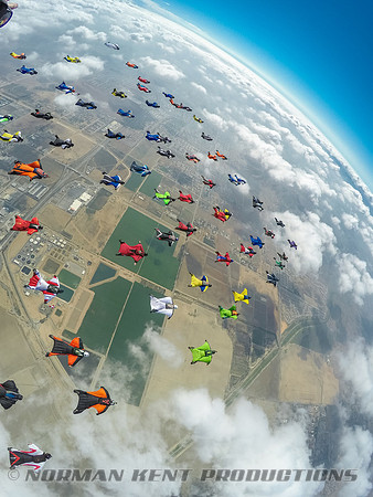 0116--NKP-Wingsuit Record 2015-0033154