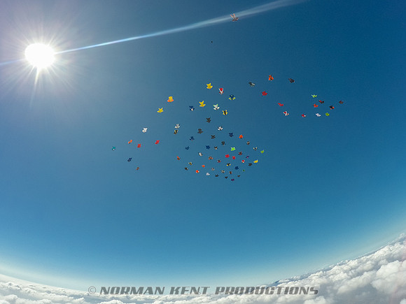 0122--NKP-Wingsuit Record 2015-0033160