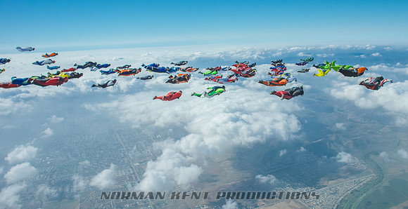 0134--NKP-Wingsuit Record 2015-8-63