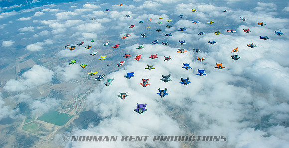 0140--NKP-Wingsuit Record 2015--52