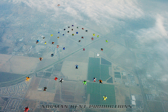 0163--NKP-Wingsuit Record 2015-3