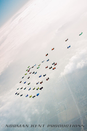 0168--NKP-Wingsuit Record 2015-9