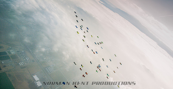 0171--NKP-Wingsuit Record 2015-18