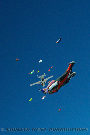 0175--NKP-Wingsuit Record 2015-2-4