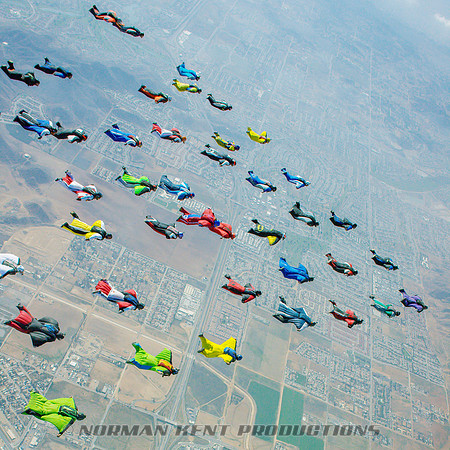 0179--NKP-Wingsuit Record 2015-18-2