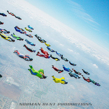 0180--NKP-Wingsuit Record 2015-19-2