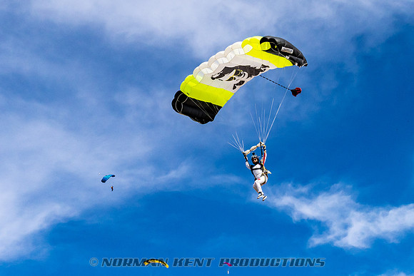 NKP-Project 19 Ladies Vertical Record-NKP01562