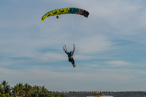 NKP-New Years Beach Boogie-Puerto Escondido 2018-2019 by Caroline Layne-02133