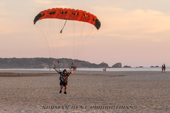 NKP-New Years Beach Boogie-Puerto Escondido 2018-2019 by Caroline Layne-02369