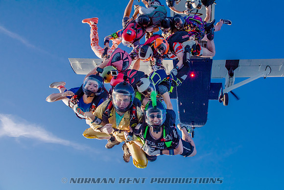 352-NKP-Summerfest 2023-A005_H053_080327.0001154