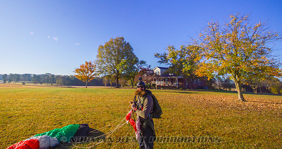 NKP-Mikey And Carla Balloon Jump-A001_H015_1104H6.0026746