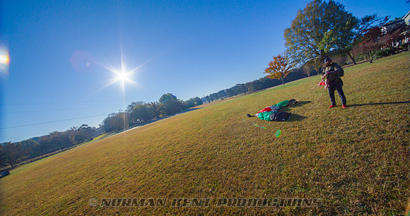 NKP-Mikey And Carla Balloon Jump-A001_H015_1104H6.0026251