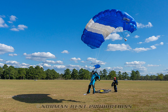 NKP-Heroes Skydiving NC State Sequential Records-NKP05338